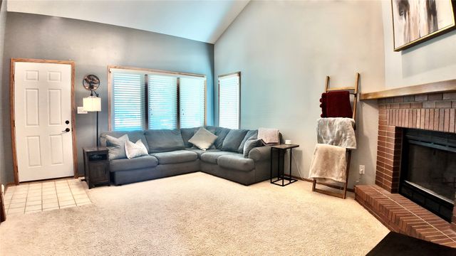 1116 59th Street, West Des Moines, IA 50266