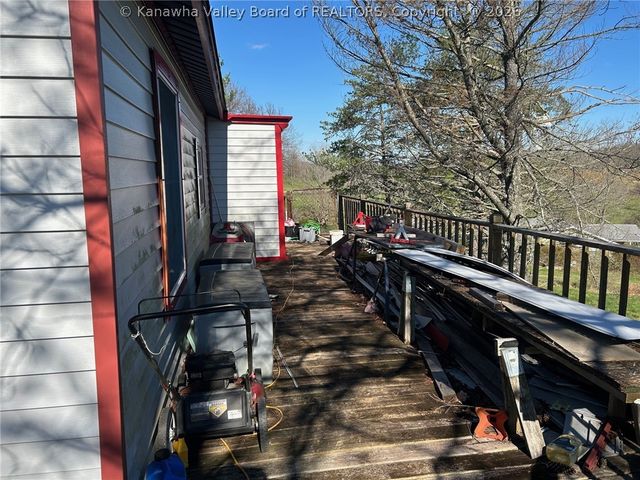 300 Apple Tree Drive, Point Pleasant, WV 25550