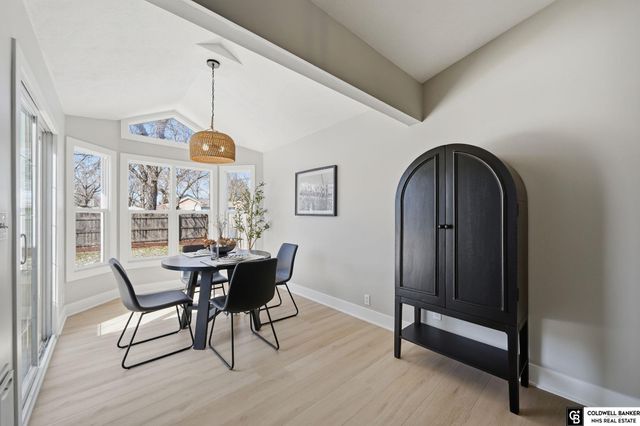 6433 Thunderbird Circle, Lincoln, NE 68512