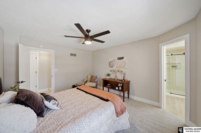 6433 Thunderbird Circle, Lincoln, NE 68512