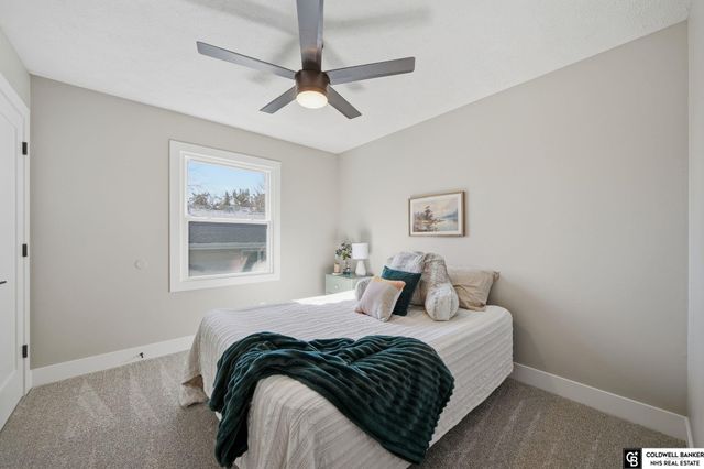 6433 Thunderbird Circle, Lincoln, NE 68512