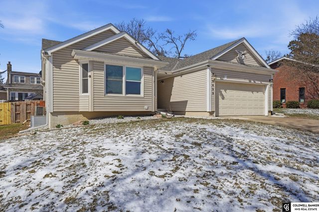6433 Thunderbird Circle, Lincoln, NE 68512