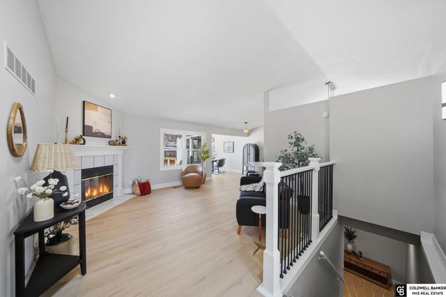 6433 Thunderbird Circle, Lincoln, NE 68512