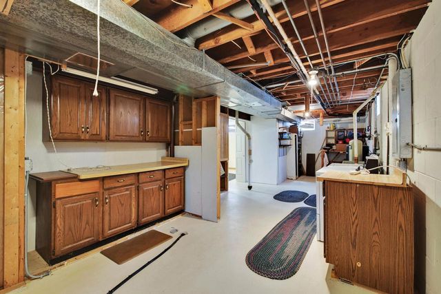 766 Kingston COURT, Hartland, WI 53029