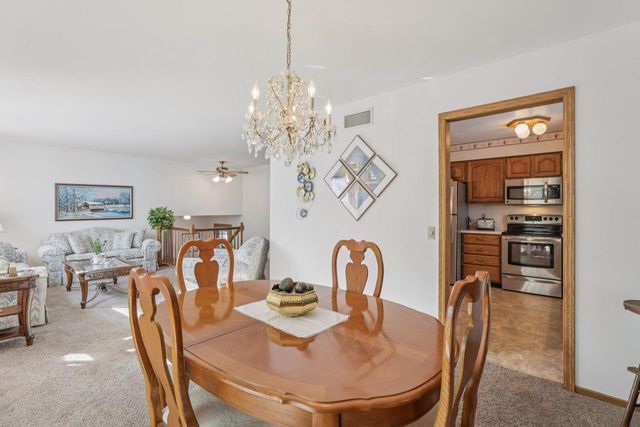 2500 Pinto Trail, Mcfarland, WI 53558