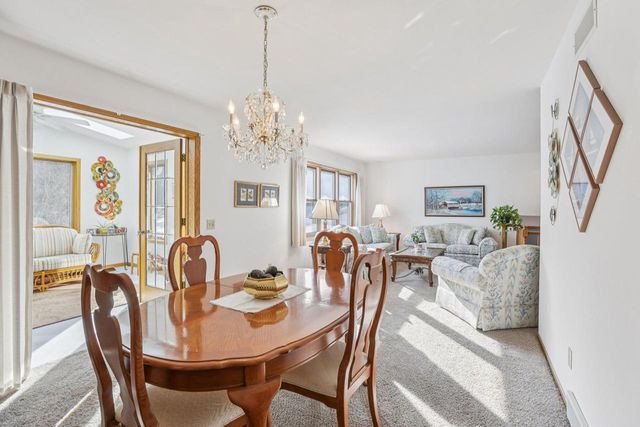 2500 Pinto Trail, Mcfarland, WI 53558