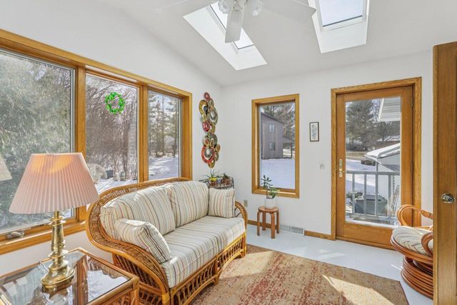 2500 Pinto Trail, Mcfarland, WI 53558