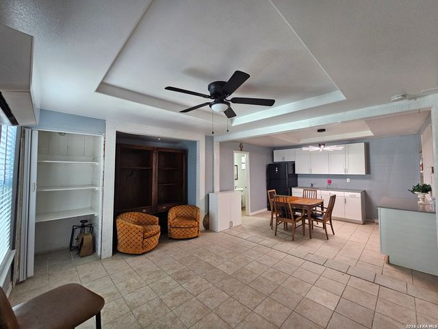 121 Hess, San Antonio, TX 78212