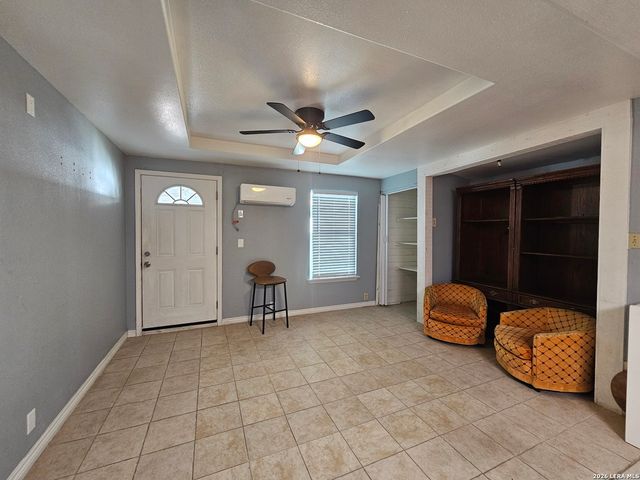 121 Hess, San Antonio, TX 78212