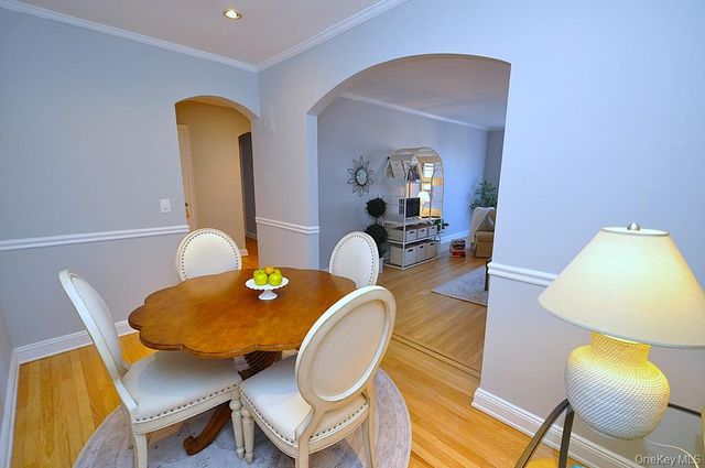 253 Garth Road 6J, Scarsdale, NY 10583