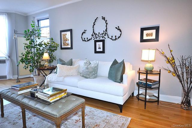 253 Garth Road 6J, Scarsdale, NY 10583