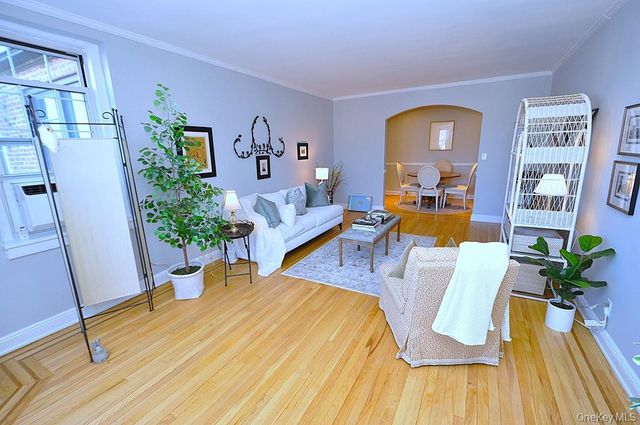 253 Garth Road 6J, Scarsdale, NY 10583