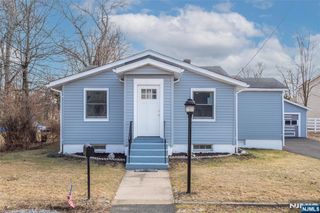454 S Riverview Drive, Totowa, NJ 07512