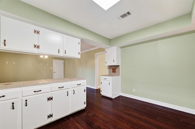 5411 Spellman Road, Houston, TX 77096