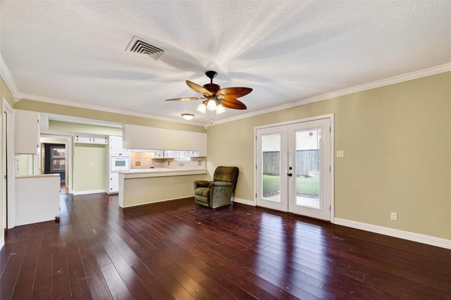 5411 Spellman Road, Houston, TX 77096