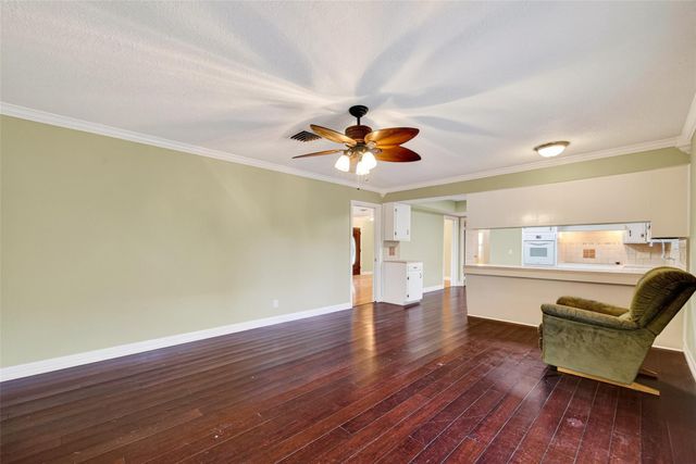 5411 Spellman Road, Houston, TX 77096