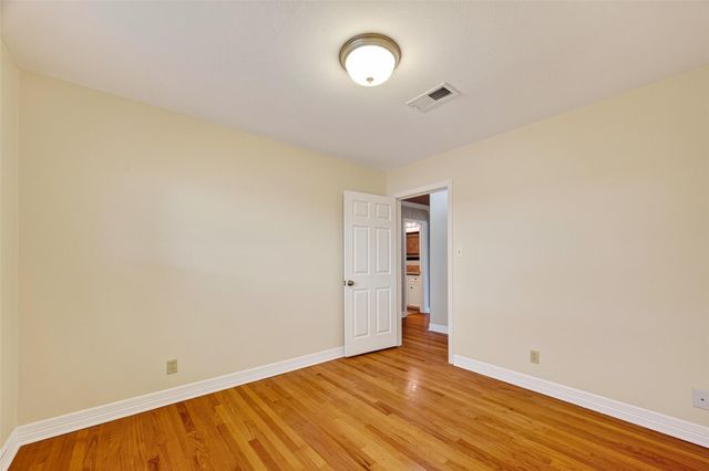 5411 Spellman Road, Houston, TX 77096