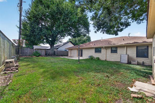 5411 Spellman Road, Houston, TX 77096