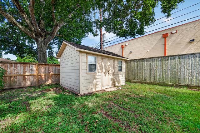 5411 Spellman Road, Houston, TX 77096