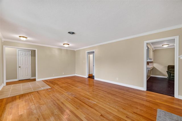 5411 Spellman Road, Houston, TX 77096