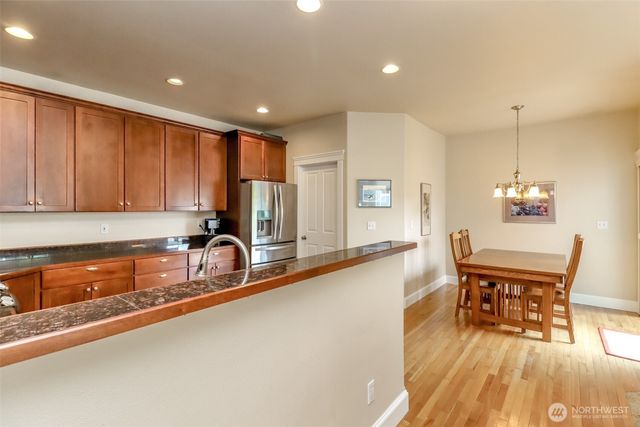 417 4th Street NE, Puyallup, WA 98372