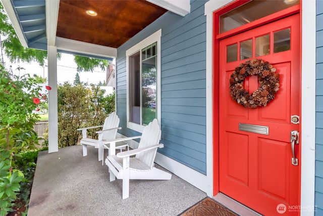 417 4th Street NE, Puyallup, WA 98372