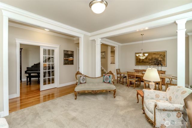 417 4th Street NE, Puyallup, WA 98372
