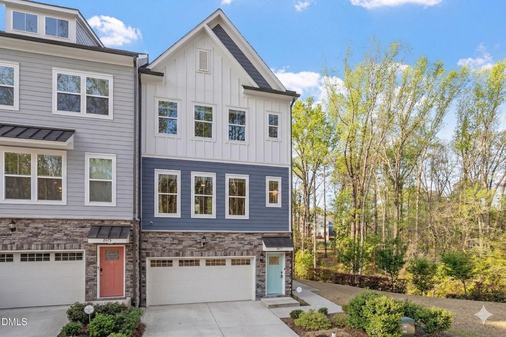 2077 Eva Pearl Drive, Apex, NC 27502