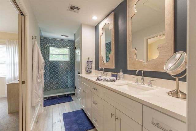 1508 S BAY VILLA PLACE B, Tampa, FL 33629
