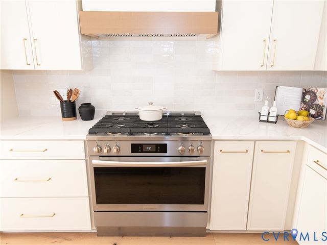 2402 Perry St, Richmond, VA 23225