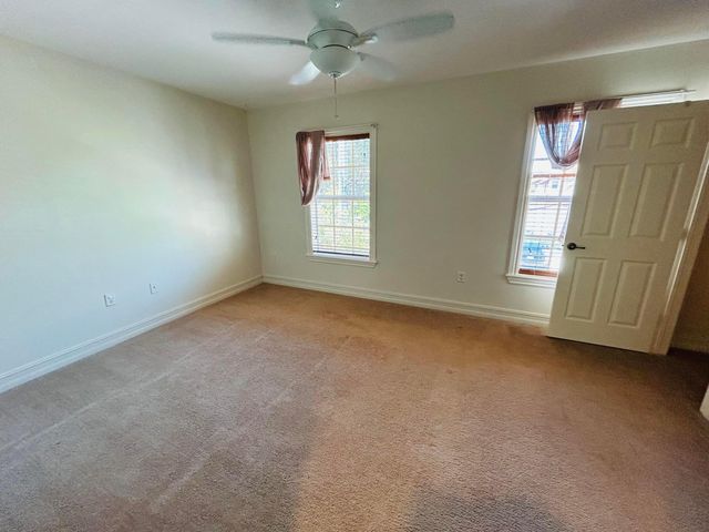 1750 NE 12th Street, Fort Lauderdale, FL 33304