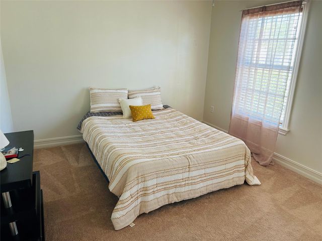 1750 NE 12th Street, Fort Lauderdale, FL 33304