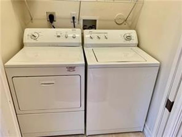 1750 NE 12th Street, Fort Lauderdale, FL 33304