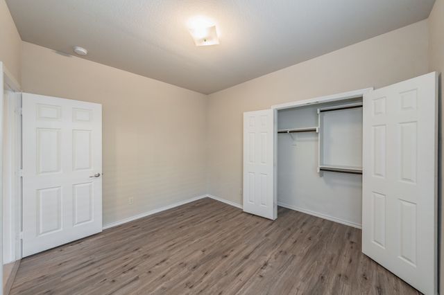 643 Alexander Street, Grand Prairie, TX 75051