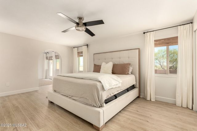 501 W Ocotillo Place, Green Valley, AZ 85614