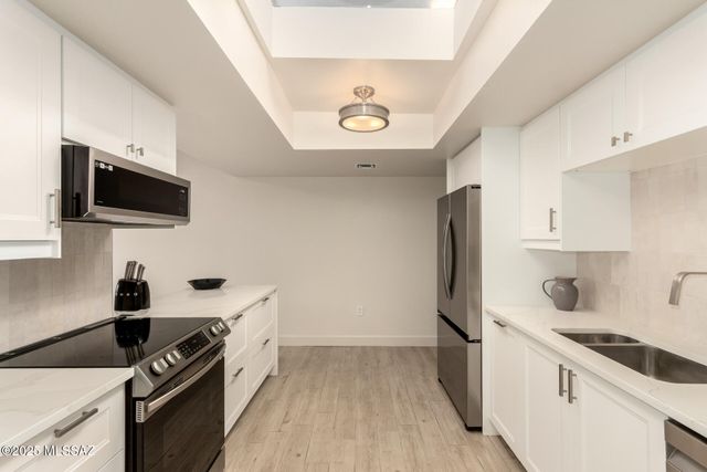 501 W Ocotillo Place, Green Valley, AZ 85614