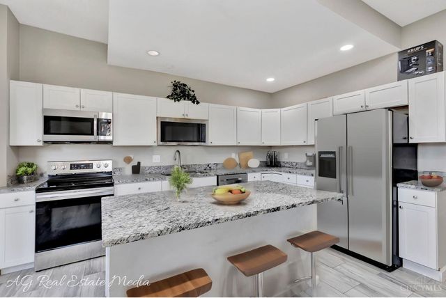 4703 Stewart Avenue, Cincinnati, OH 45227