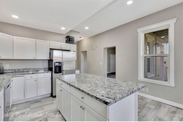 4703 Stewart Avenue, Cincinnati, OH 45227