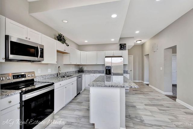 4703 Stewart Avenue, Cincinnati, OH 45227