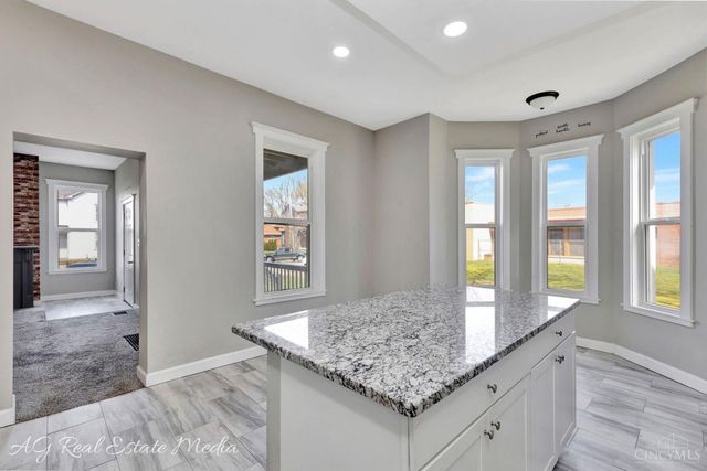 4703 Stewart Avenue, Cincinnati, OH 45227