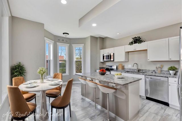 4703 Stewart Avenue, Cincinnati, OH 45227