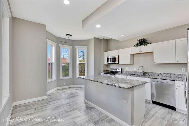 4703 Stewart Avenue, Cincinnati, OH 45227