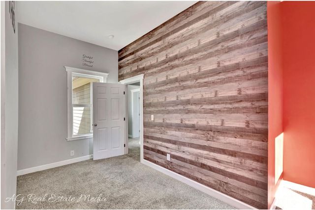 4703 Stewart Avenue, Cincinnati, OH 45227