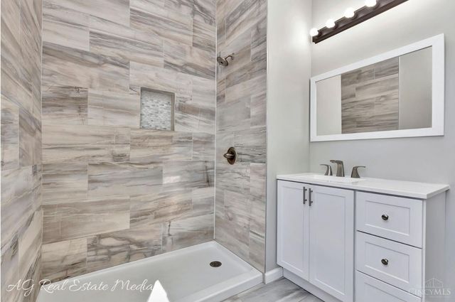 4703 Stewart Avenue, Cincinnati, OH 45227