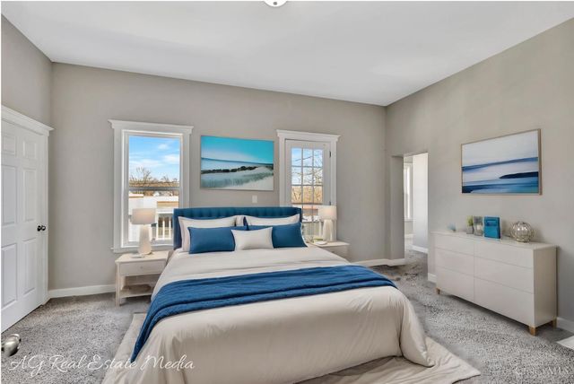 4703 Stewart Avenue, Cincinnati, OH 45227