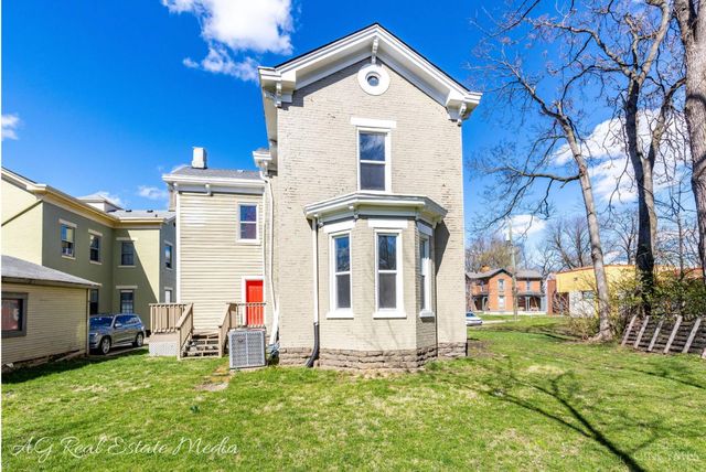 4703 Stewart Avenue, Cincinnati, OH 45227