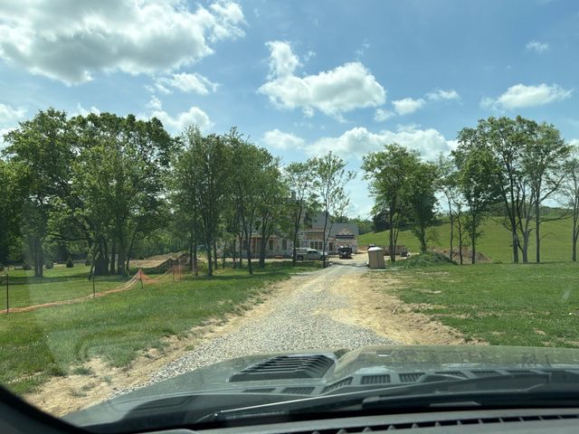 6747 Cool Springs Rd, Thompsons Station, TN 37179