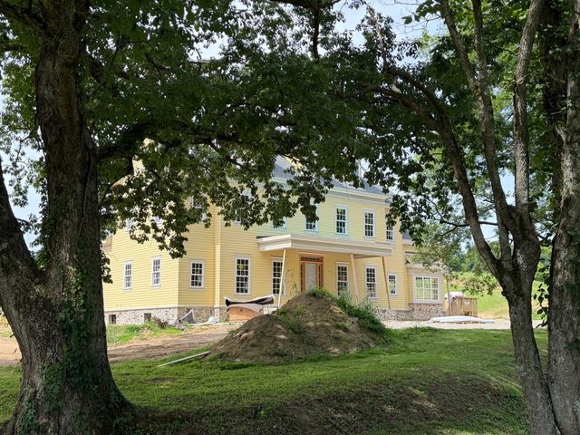 6747 Cool Springs Rd, Thompsons Station, TN 37179
