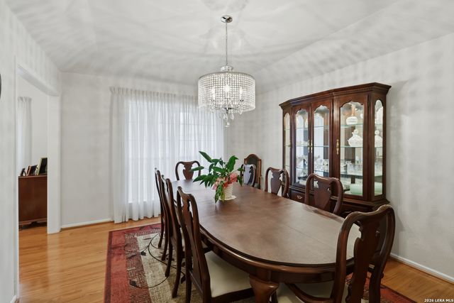 6319 Lakewood Park, Windcrest, TX 78239