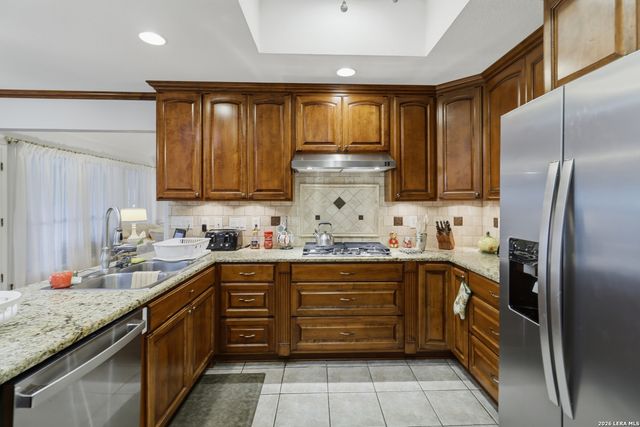 6319 Lakewood Park, Windcrest, TX 78239